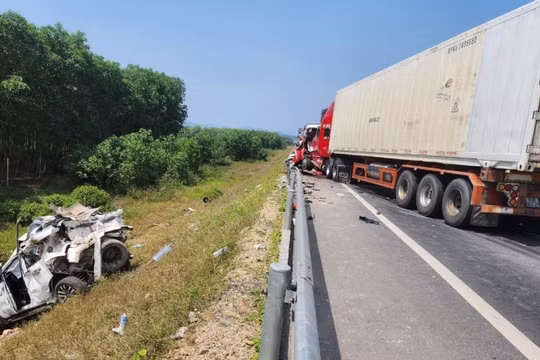 Đầu tư mở rộng cao tốc Cam Lộ - La Sơn để bảo đảm an toàn giao thông