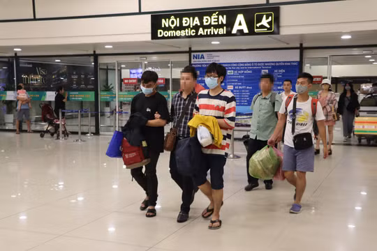 Triệt phá đường dây mua bán trái phép cần sa qua dịch vụ chuyển phát nhanh