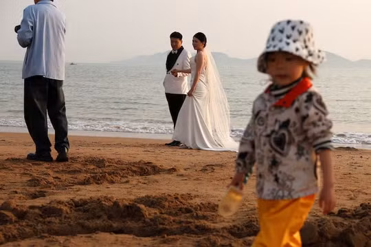 Trung Quốc khảo sát để tìm hiểu về 'nỗi sợ sinh con' của người dân