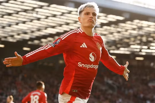 Garnacho và Hojlund tỏa sáng, Man United thắng ngược Brentford
