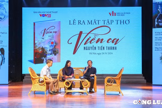 Nhà báo, nhà thơ Nguyễn Tiến Thanh ra mắt công chúng tập thơ 'Viễn ca'