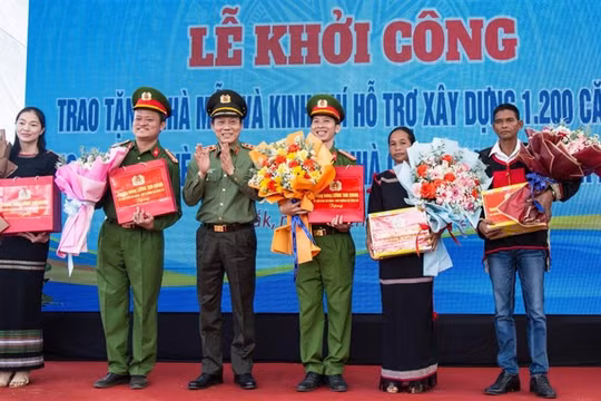 Khởi công xây dựng 1.200 căn nhà cho người nghèo tại tỉnh Đắk Lắk