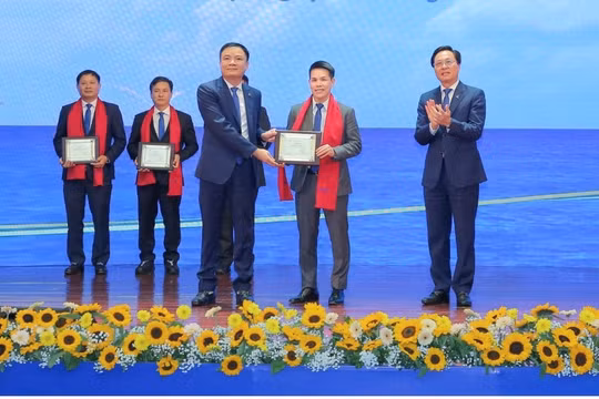 PV GAS thiết lập nhiều kỷ lục và cột mốc quan trọng, hoàn thành toàn diện, vượt mức kế hoạch SXKD năm 2024