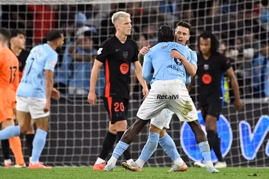 Barca đánh rơi chiến thắng trước Celta Vigo, nguy cơ mất lợi thế tại La Liga
