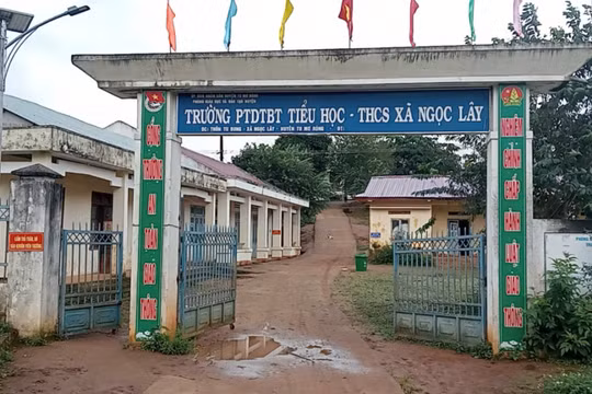 Kon Tum: Kỷ luật khiển trách giáo viên uống rượu trước giờ lên lớp