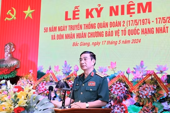 Đại tướng Phan Văn Giang dự lễ kỷ niệm 50 năm Ngày truyền thống Quân đoàn 2