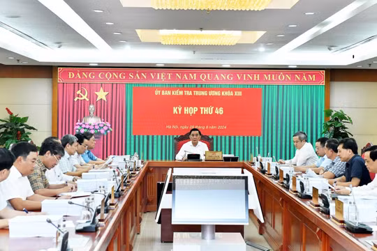 Kỷ luật cảnh cáo Ban cán sự đảng UBND tỉnh Bắc Giang nhiệm kỳ 2021-2026 và nhiều lãnh đạo tỉnh