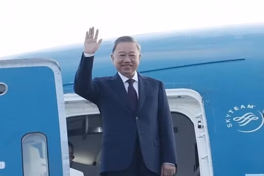 Tổng Bí thư, Chủ tịch nước Tô Lâm và Phu nhân lên đường thăm cấp Nhà nước tới Cộng hoà Nhân dân Trung Hoa