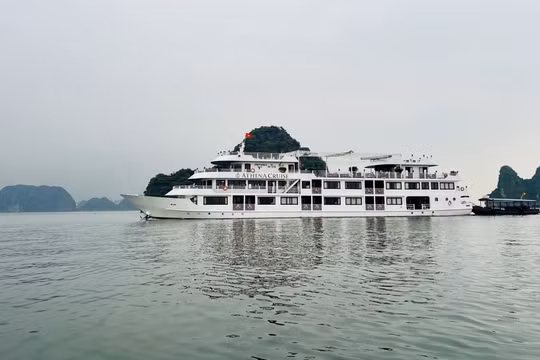 Du lịch Quảng Ninh giữ vững mục tiêu đón 19 triệu lượt khách năm 2024