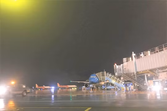 Ngành hàng không chủ động ứng phó với áp thấp nhiệt đới trên Biển Đông