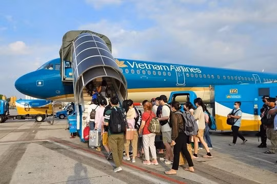 Mở bán sớm 1,5 triệu vé máy bay dịp Tết Nguyên đán 2025