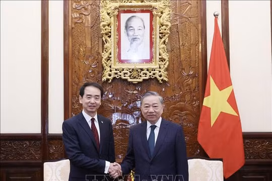 Tổng Bí thư, Chủ tịch nước Tô Lâm tiếp xã giao Đại sứ Trung Quốc Hà Vĩ