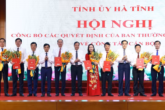 Hà Tĩnh điều động, luân chuyển, bổ nhiệm 24 vị trí cán bộ chủ chốt