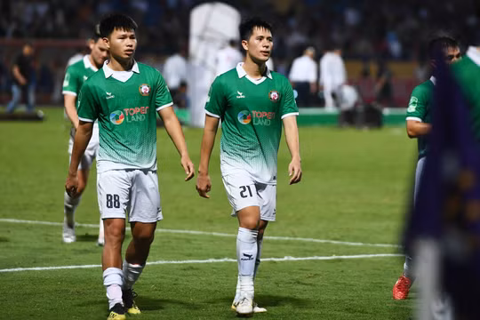 Ai sẽ là nhân tố X của HLV Troussier ?