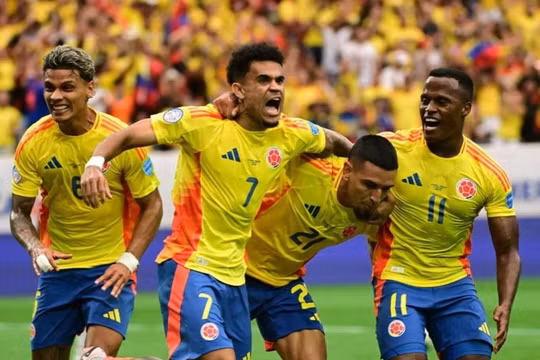 Hạ Panama, Colombia vào bán kết Copa America