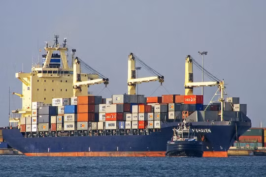 Houthi đánh trúng tàu container, tình hình Trung Đông thêm nghiêm trọng