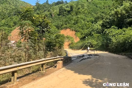 Lào Cai: Quốc lộ 70 vào Làng Nủ hư hỏng nghiêm trọng sau mưa lũ, sạt lở
