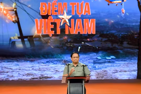 Thủ tướng chia sẻ về '6 điểm tựa Việt Nam', kêu gọi mỗi người 'làm việc bằng hai' để khắc phục hậu quả bão số 3