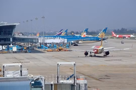 Xem xét điều phối Slot bổ sung hàng tháng cho lịch bay mùa Hè 2024