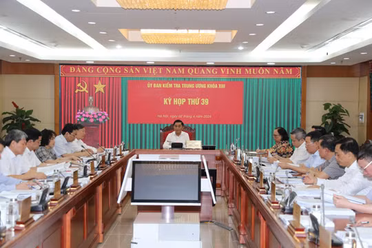 Đề nghị xem xét, thi hành kỷ luật một số đảng viên vi phạm tại 4 tỉnh: Quảng Ngãi, Vĩnh Phúc, Đắk Lắk và Bình Phước