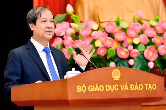 Bộ trưởng Nguyễn Kim Sơn: “Hướng đến trường học hạnh phúc, lớn hơn nữa là ngành hạnh phúc”