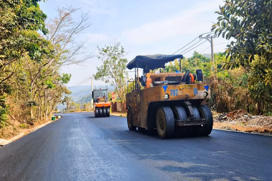 Phân luồng giao thông phục vụ cải tạo nâng cấp đoạn tuyến đèo Mimosa