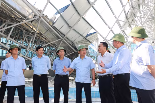 Gấp rút sửa chữa, khắc phục ngay các thiệt hại tại Nhà thi đấu đa năng tỉnh Quảng Ninh