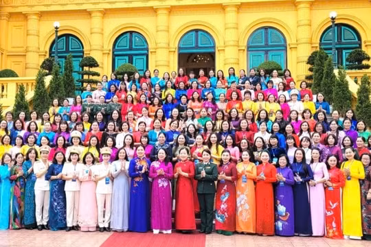 Các thế hệ phụ nữ Việt Nam đang tiếp bước truyền thống anh hùng của dân tộc