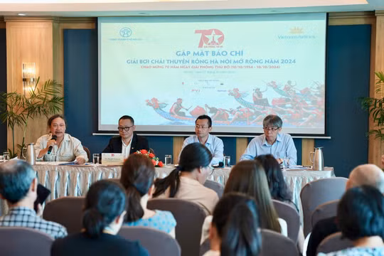 Giải Bơi chải Thuyền rồng Hà Nội mở rộng năm 2024 chào mừng 70 năm Ngày Giải phóng Thủ đô (10/10/1954 - 10/10/2024)