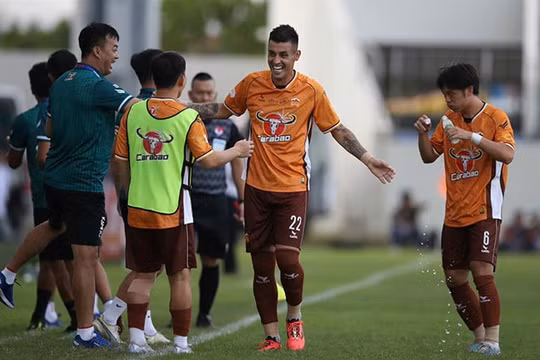 HAGL đánh bại Quảng Nam 4-0 trong ngày Marciel Da Silva toả sáng