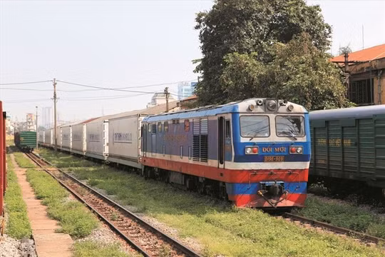 Gần 2.300 tỷ đồng nâng cấp ga đầu mối hàng hóa, hành khách và ga liên vận quốc tế