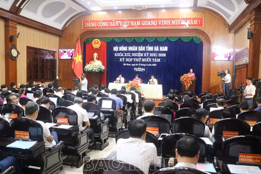 Khai mạc kỳ họp thứ 18, HĐND tỉnh Hà Nam khóa XIX