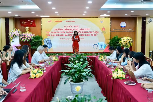 Công bố Chương trình hợp tác sản xuất 'Tác phẩm truyền thông số góp phần cải thiện tiếp cận an sinh xã hội trong nền kinh tế số'