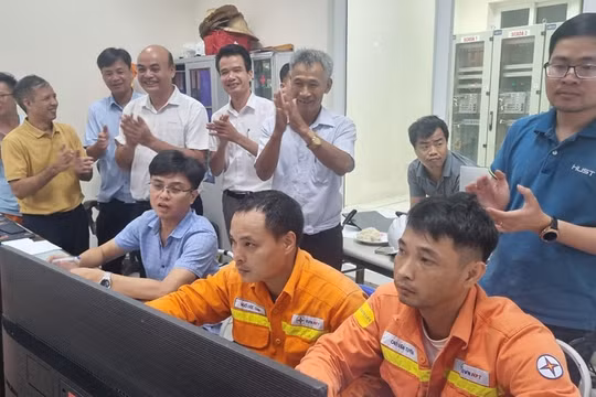Đóng điện Dự án nâng công suất Trạm biến áp 220kV Yên Hưng: Tăng cường đảm bảo điện cho tỉnh Quảng Ninh