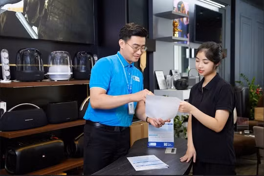 Fitch Ratings nâng xếp hạng tín nhiệm của Mcredit