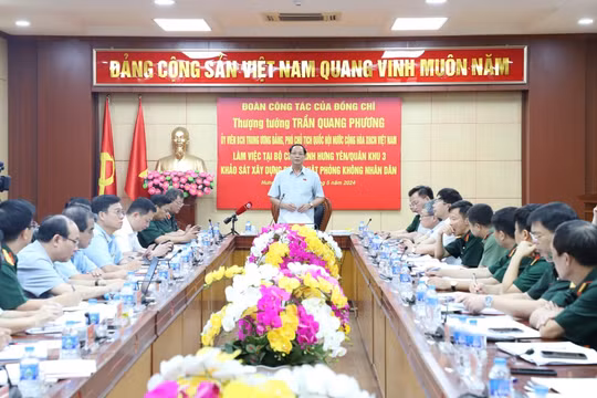 Khảo sát việc xây dựng dự án Luật Phòng không nhân dân