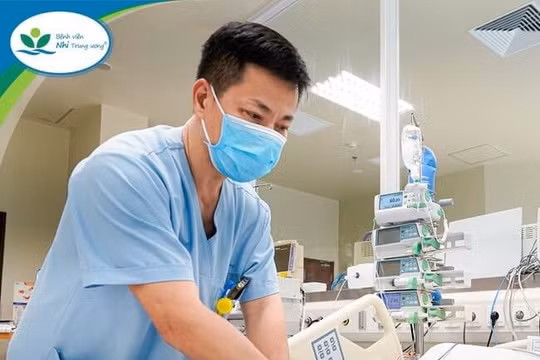 Bé gái 9 tuổi hồi sinh nhờ ghép thận