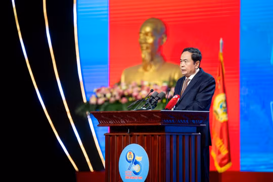 Chủ tịch Quốc hội mong muốn những cán bộ công đoàn tiêu biểu sẽ lan tỏa mạnh mẽ tinh thần đổi mới, sáng tạo