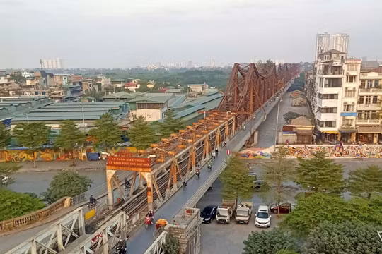 Cận cảnh cây cầu hơn 120 năm tuổi trước khi cải tạo, sửa chữa