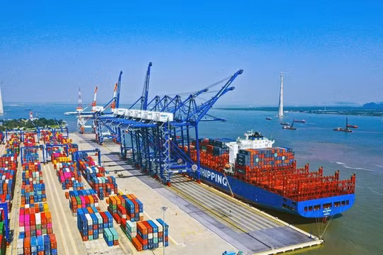 Đặt mục tiêu nâng tỷ trọng vận tải đường thuỷ nội địa lên ít nhất 50%
