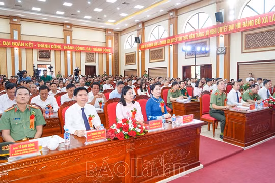 Thứ trưởng Bộ Công an Trần Quốc Tỏ dự Ngày hội toàn dân bảo vệ an ninh Tổ quốc tại Hà Nam