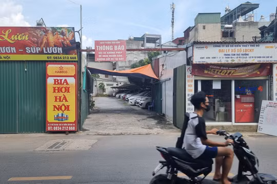 Hoàng Mai (Hà Nội): Bãi xe không phép ngang nhiên hoạt động