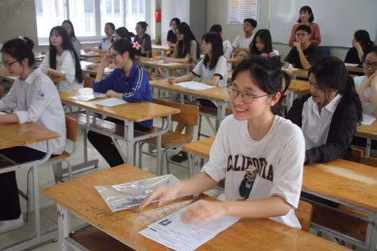 Sáng nay, hơn một triệu thí sinh chính thức bước vào Kỳ thi tốt nghiệp THPT 2024