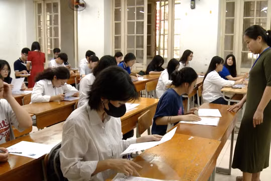 Đề Văn thi tốt nghiệp THPT 2024 vừa sức, thí sinh tự tin đạt điểm cao