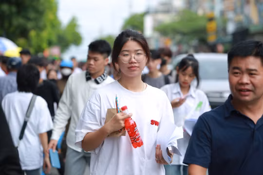 Đáp án đề thi tốt nghiệp THPT 2024 môn Toán, mã đề 120 (tham khảo)