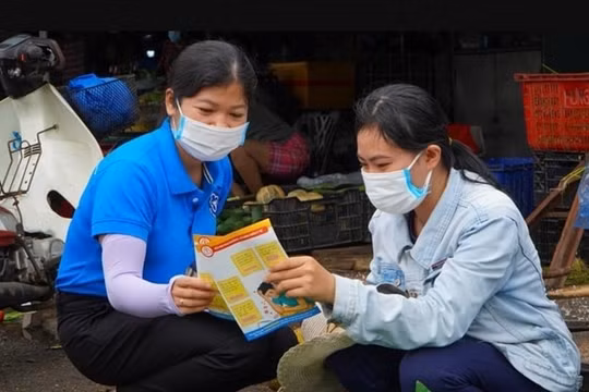 Lấp khoảng trống tỉ lệ phủ BHXH ở khu vực phi chính thức