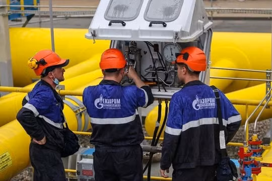 Gazprom mất ngôi vương tại Nga