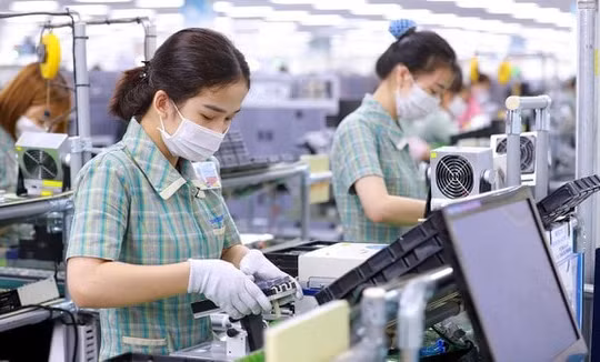 Tại Việt Nam, từ Trung ương tới địa phương đang “xây tổ đón đại bàng”