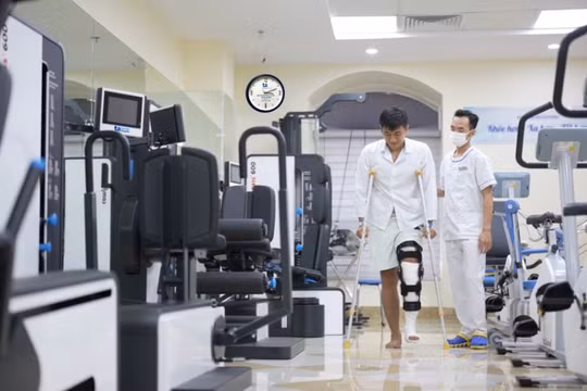 Phục hồi chức năng sớm tăng 30% cơ hội bình phục cho bệnh nhân ICU