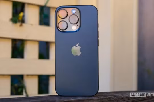 Microsoft ra mắt tính năng chia sẻ tệp giữa iPhone và PC Windows 10/11